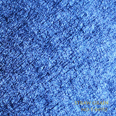 Papier revêtu d'or et de platine glacé en PVC 220 gm - Lumière et texture métalliques, matériau écologique pour la reliure de livres haut de gamme et la boîte cadeau bleue